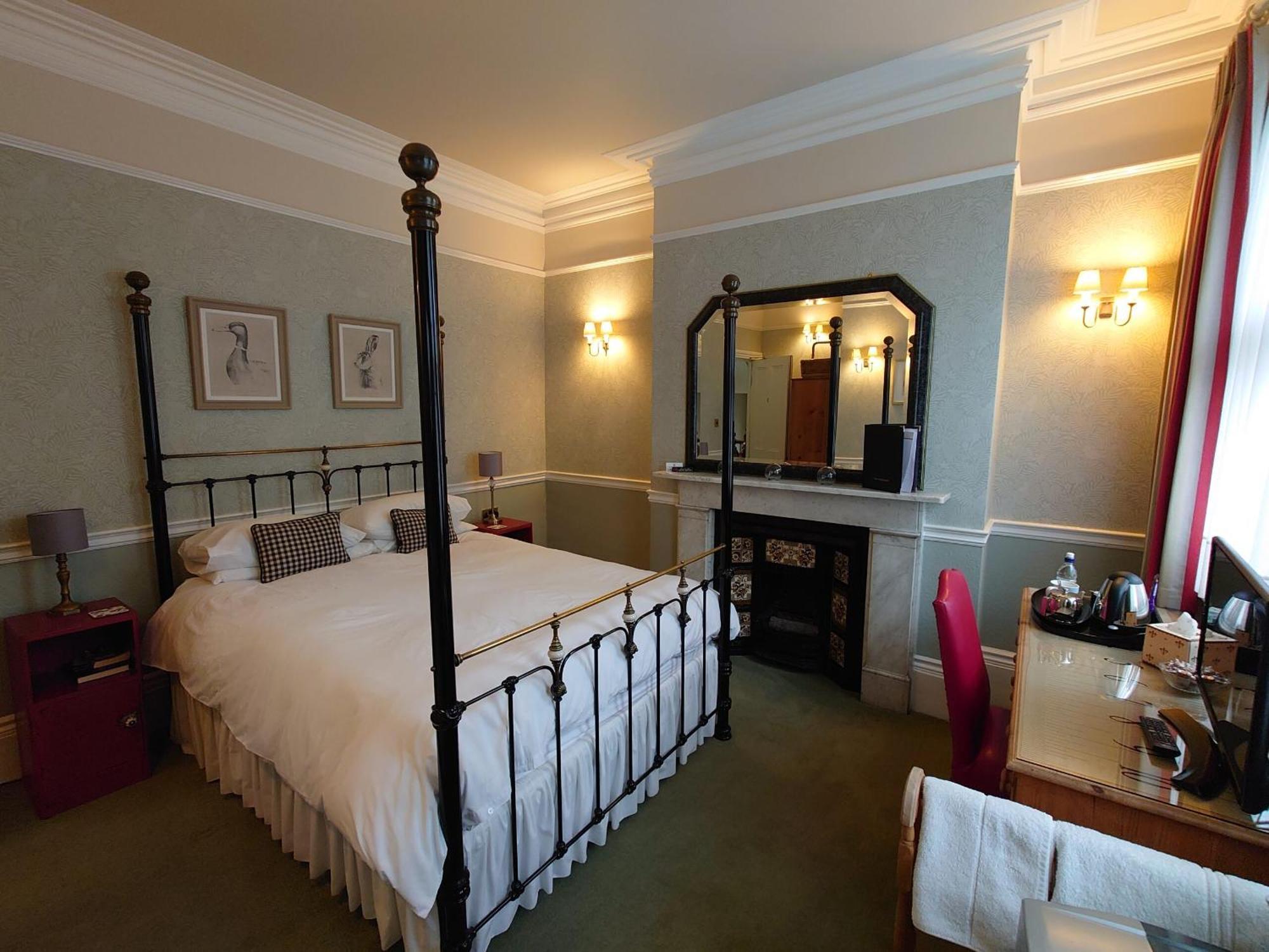 Yorke Lodge Bed And Breakfast Canterbury Exterior foto